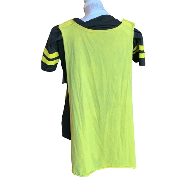 Batman shirt with cape XL fits like large - Picture 6 of 8